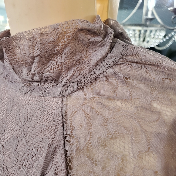 Eva Mendez New York & Co. Lace Longsleeved Smock Waist Top Blouse Size M - Picture 5 of 11